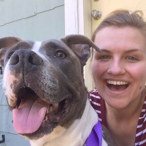 Meet your Posher, Abby